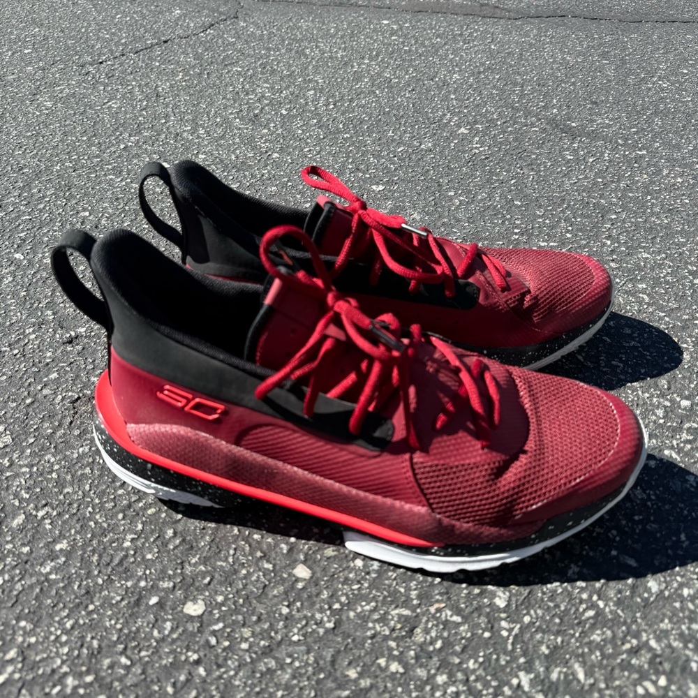 Under Armour Curry 7 Size 11